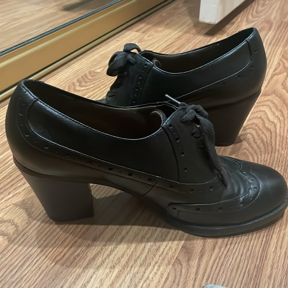 Black saddle shoes small boot heel 8.5 - Picture 4 of 4